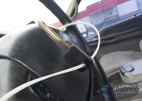 1999 Ford F-350 Lariat/Xl/Xlt from USA, damaged, VIN 1FTSX31L5XEA88796